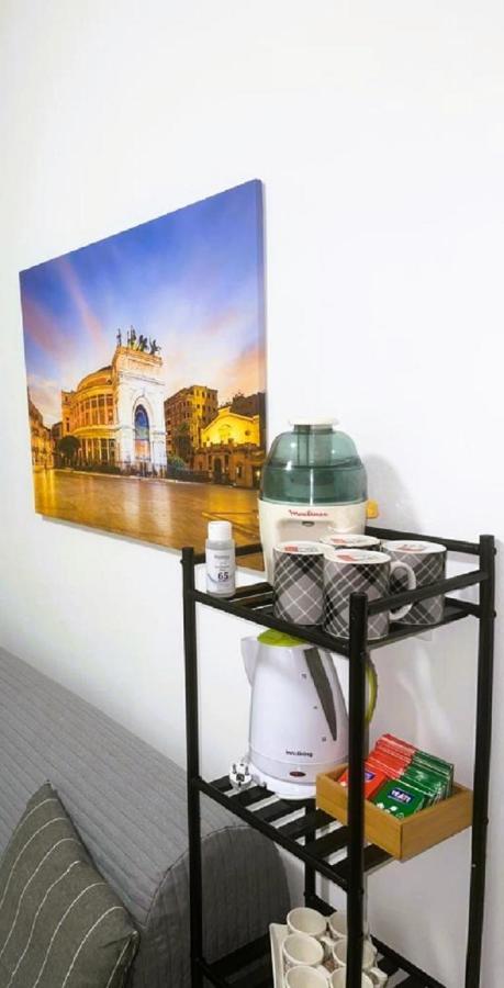 Ferienwohnung The Traveler'S House Palermo Exterior foto